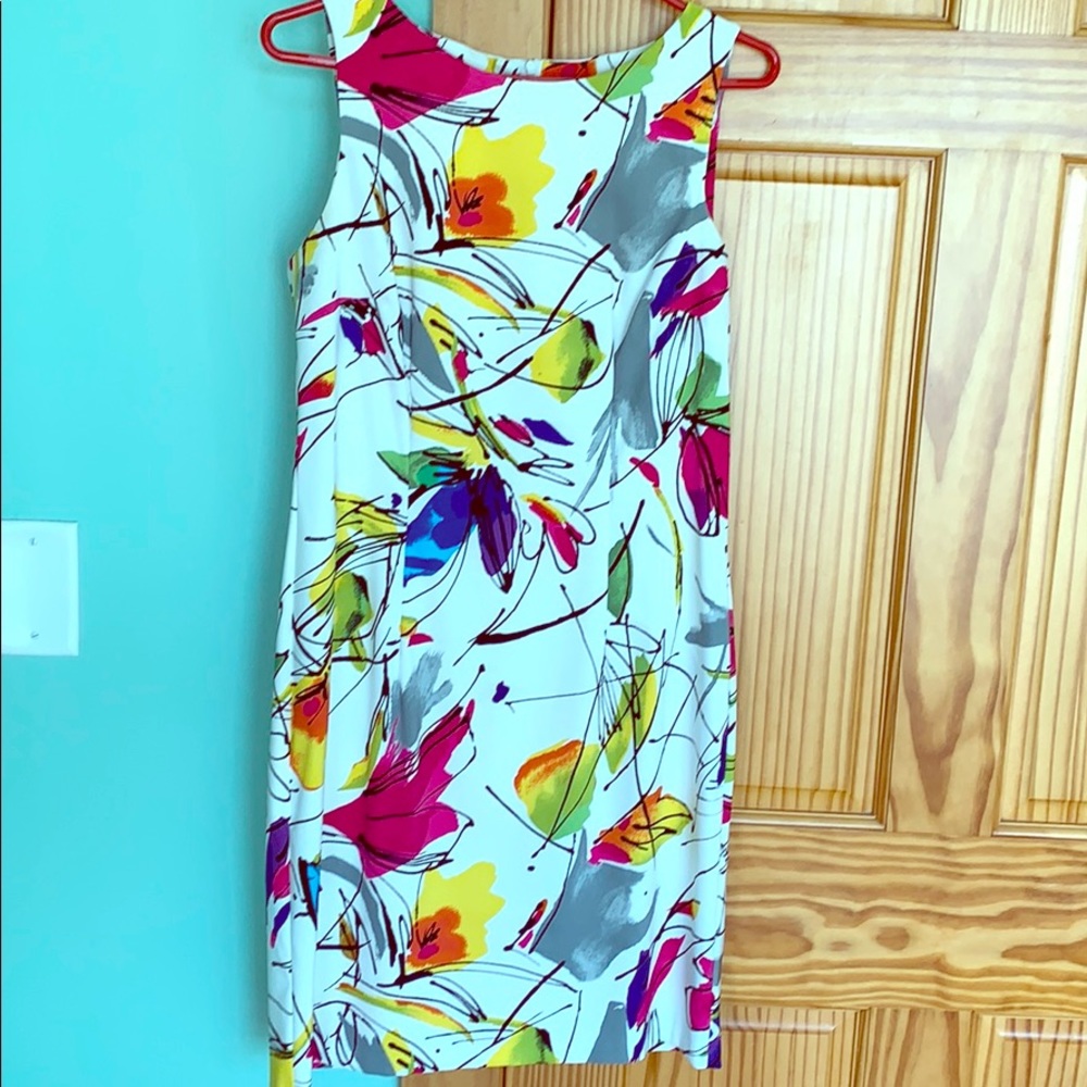 Abstract Size 10 dress